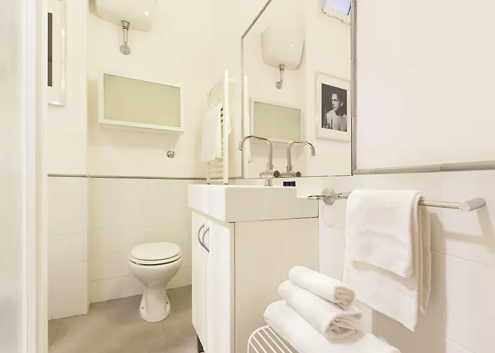 Romac Condotti With 3 Bedrooms Near The Spanish Steps * רומא