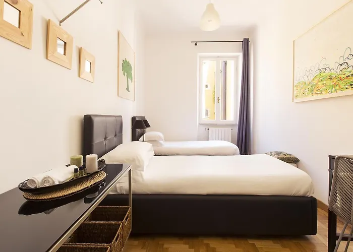 Romac Condotti With 3 Bedrooms Near The Spanish Steps *