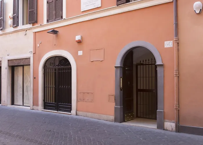 Romac Condotti With 3 Bedrooms Near The Spanish Steps *